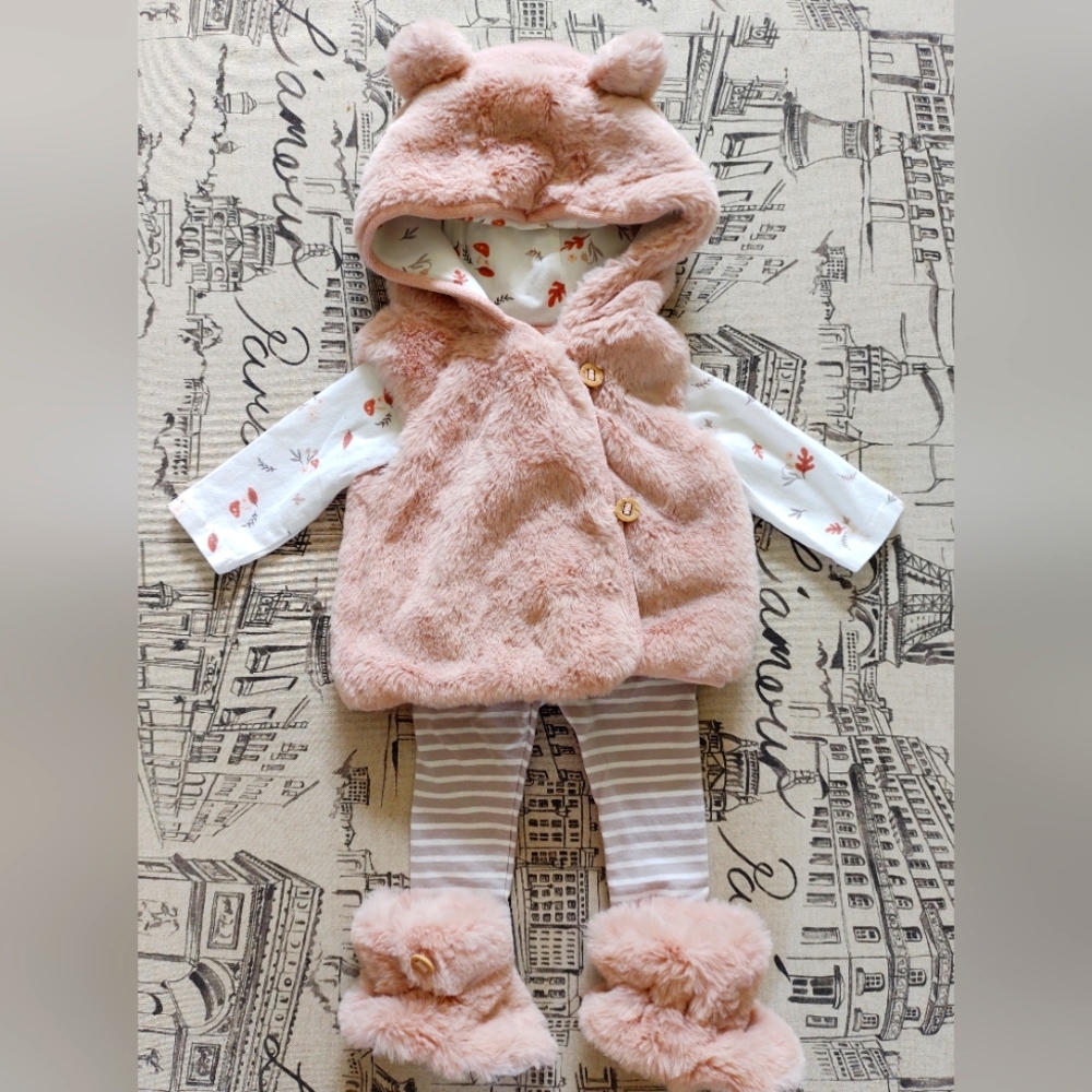 Cynthia Rowley 4 piece set, pink and white, 0-3m